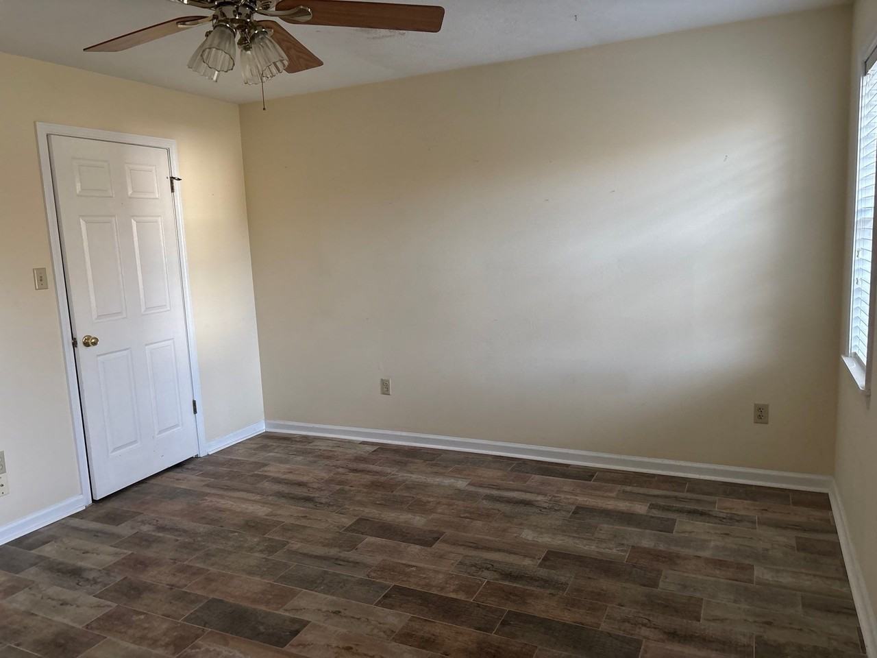 375 Plum Tree Cir #1 - Photo 7 of 27