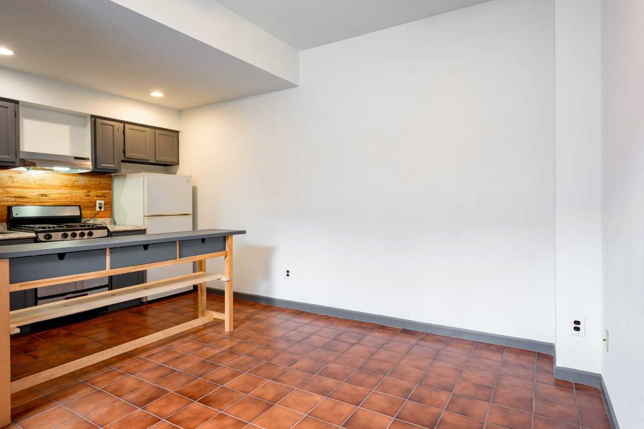 1327 Snyder Avenue - 1 D #1D - Photo 3 of 19