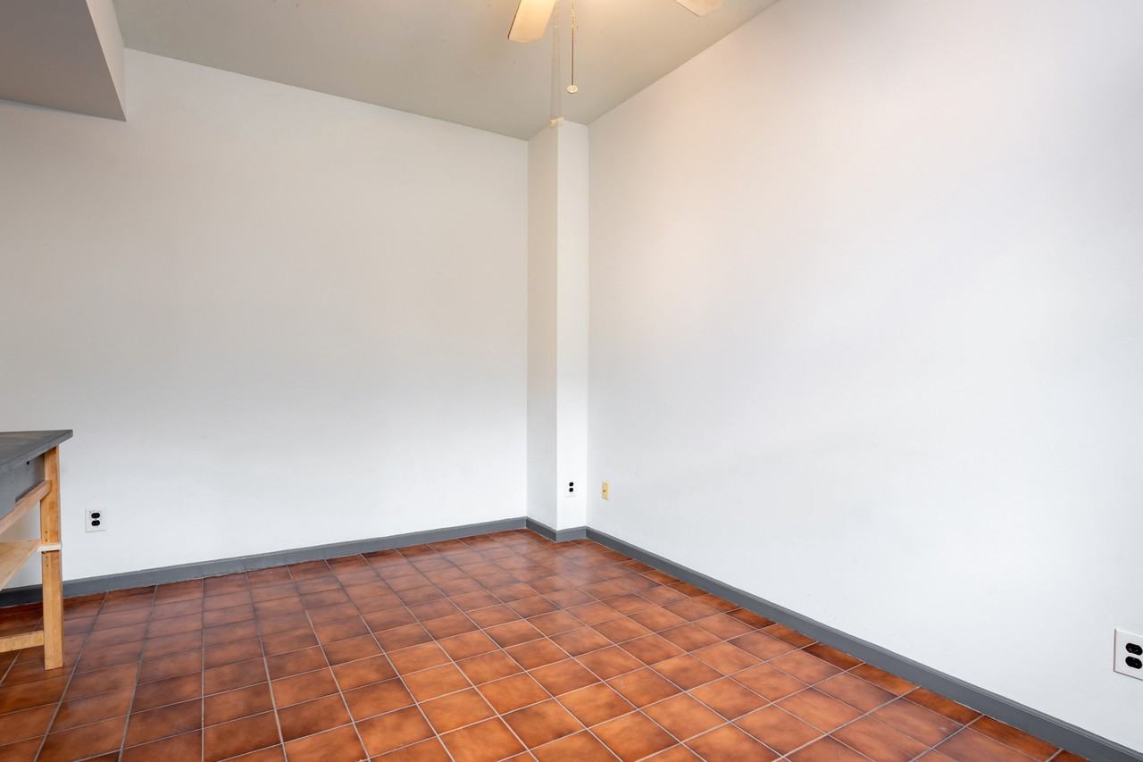 1327 Snyder Avenue - 1 D #1D - Photo 4 of 19