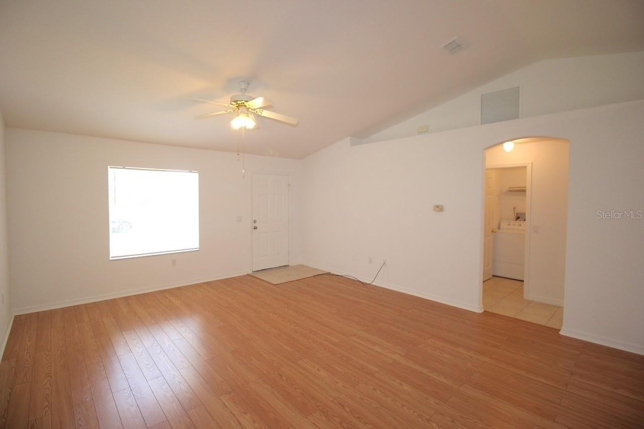 4 Whee Pl - Photo 6 of 27