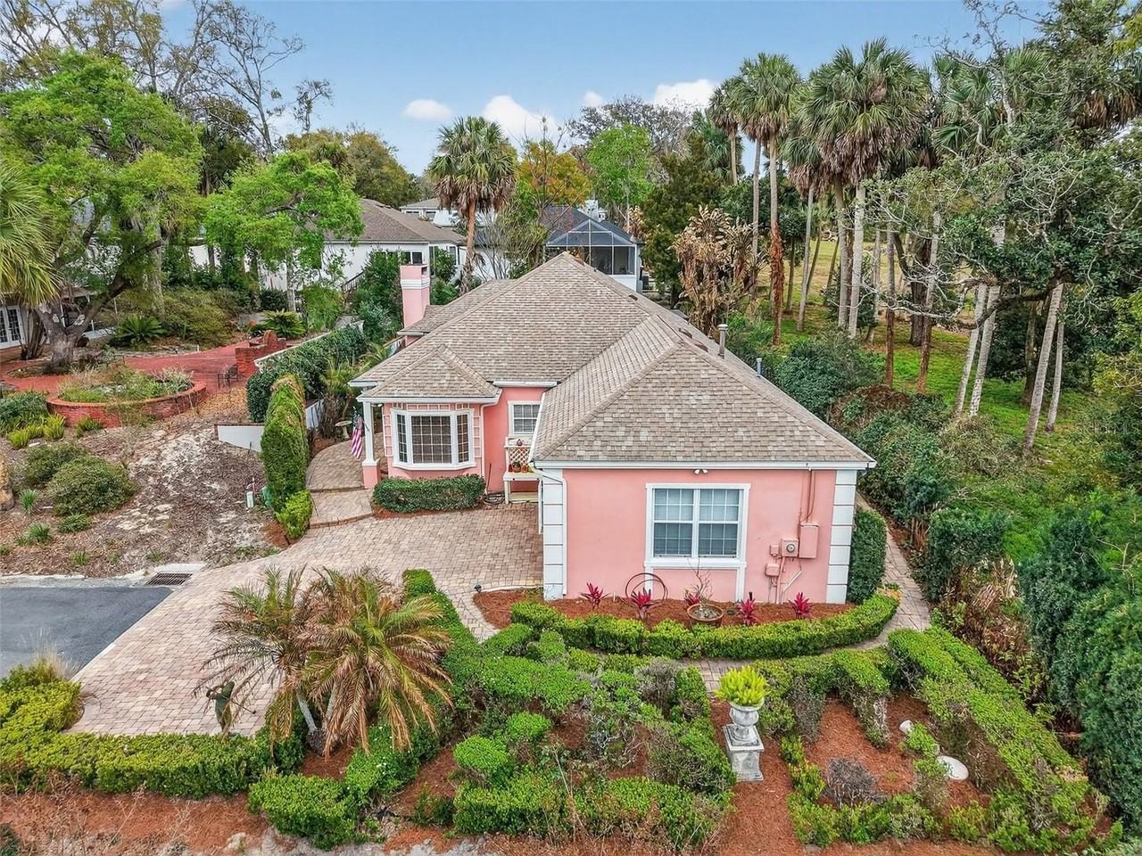 618 High Point Dr - Photo 2 of 47