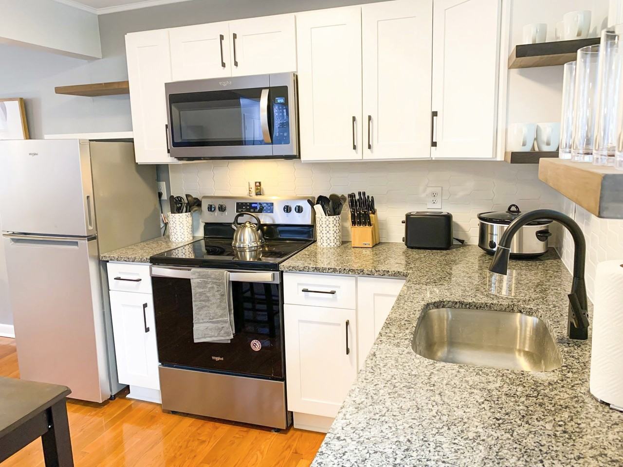 University Dr - Photo 6 of 13