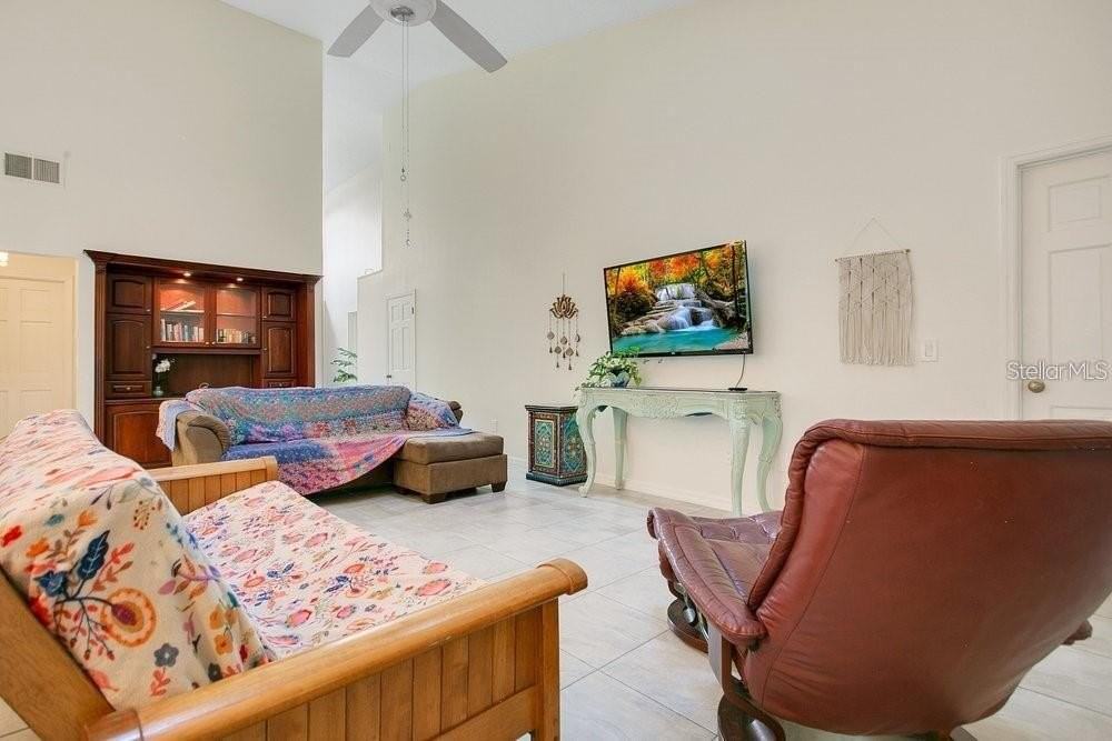 3411 Windy Wood Dr - Photo 2 of 32