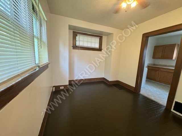 3506 Smith St #1 - Photo 4 of 6