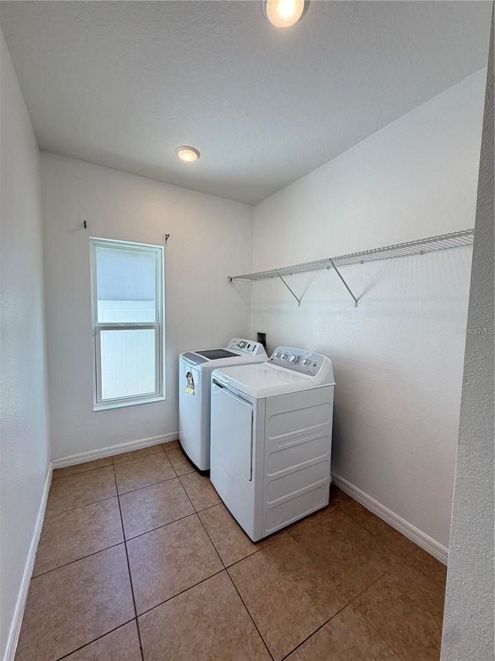 4636 Marcos Cir - Photo 7 of 36