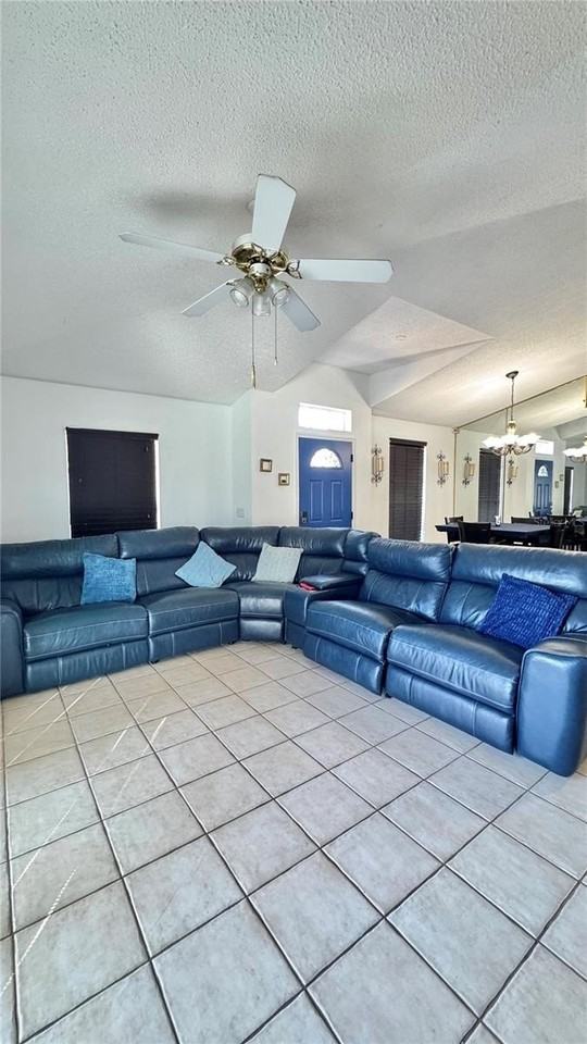 6904 Long Needle Ct - Photo 3 of 19