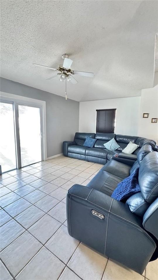 6904 Long Needle Ct - Photo 5 of 19