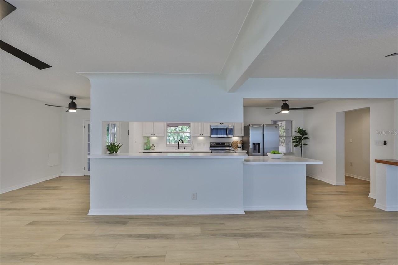 6145 1st Ave N - Photo 4 of 31