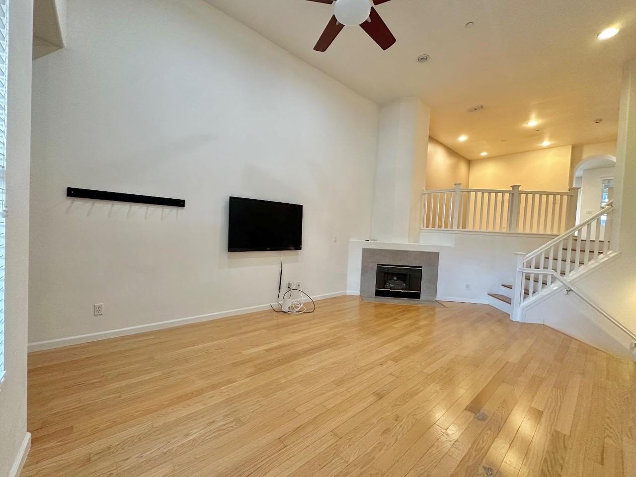 1343 Wayne Way - Photo 5 of 27