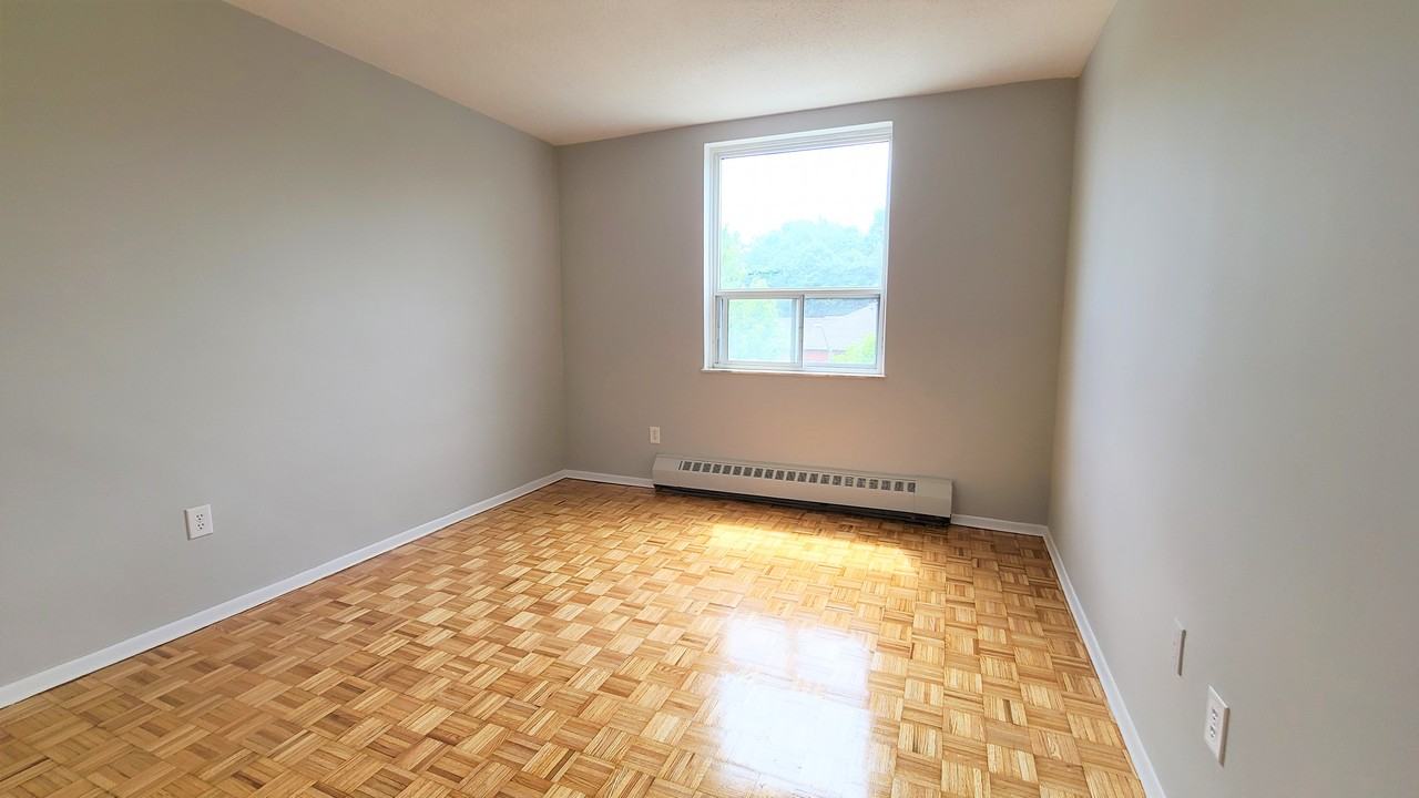 90 Holgate Street #406 - Photo 5 of 9