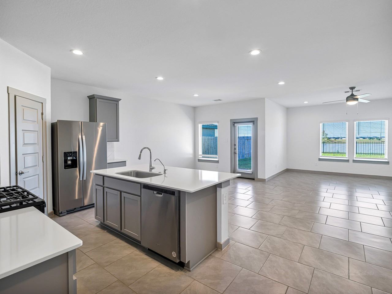 28939 Yachting Point Ln #1 - Photo 5 of 10