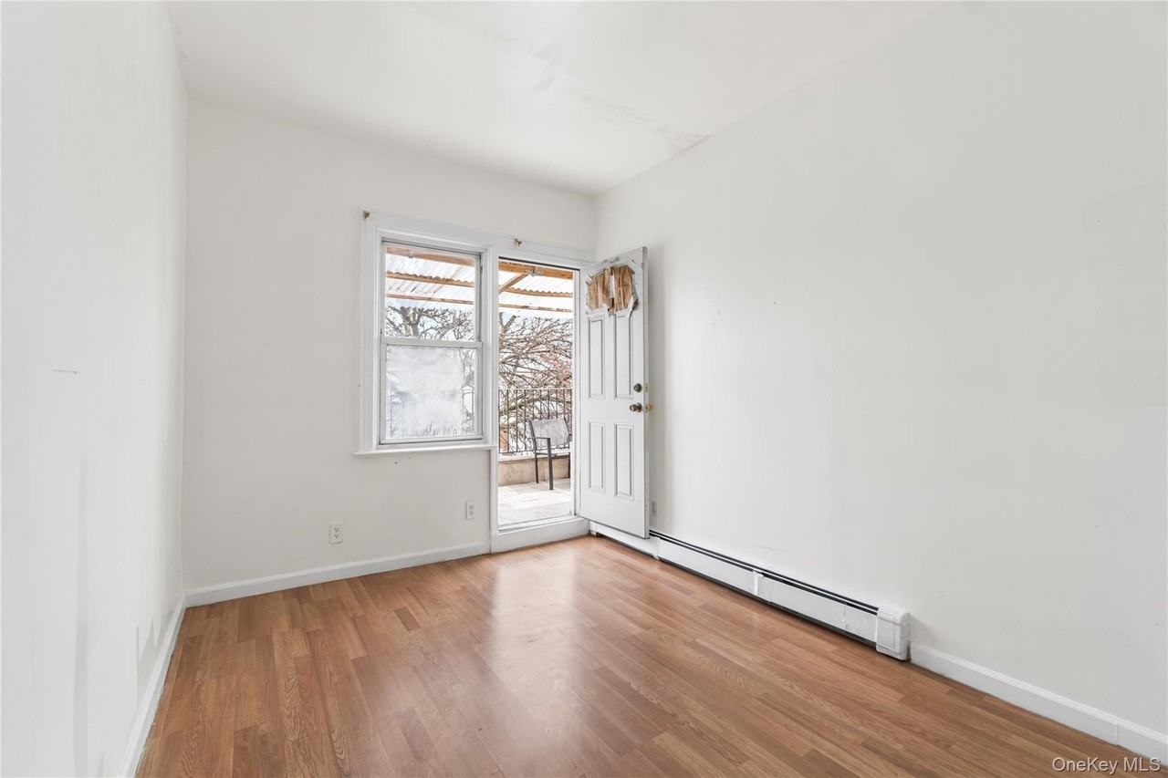 3034 93rd St Unit 3 - Photo 2 of 7