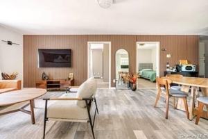 featured image of 1241 Ridgebury Rd