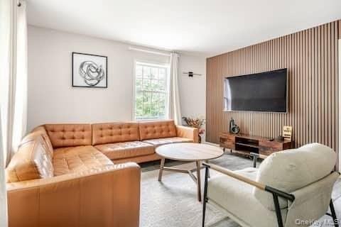 1241 Ridgebury Rd - Photo 5 of 21