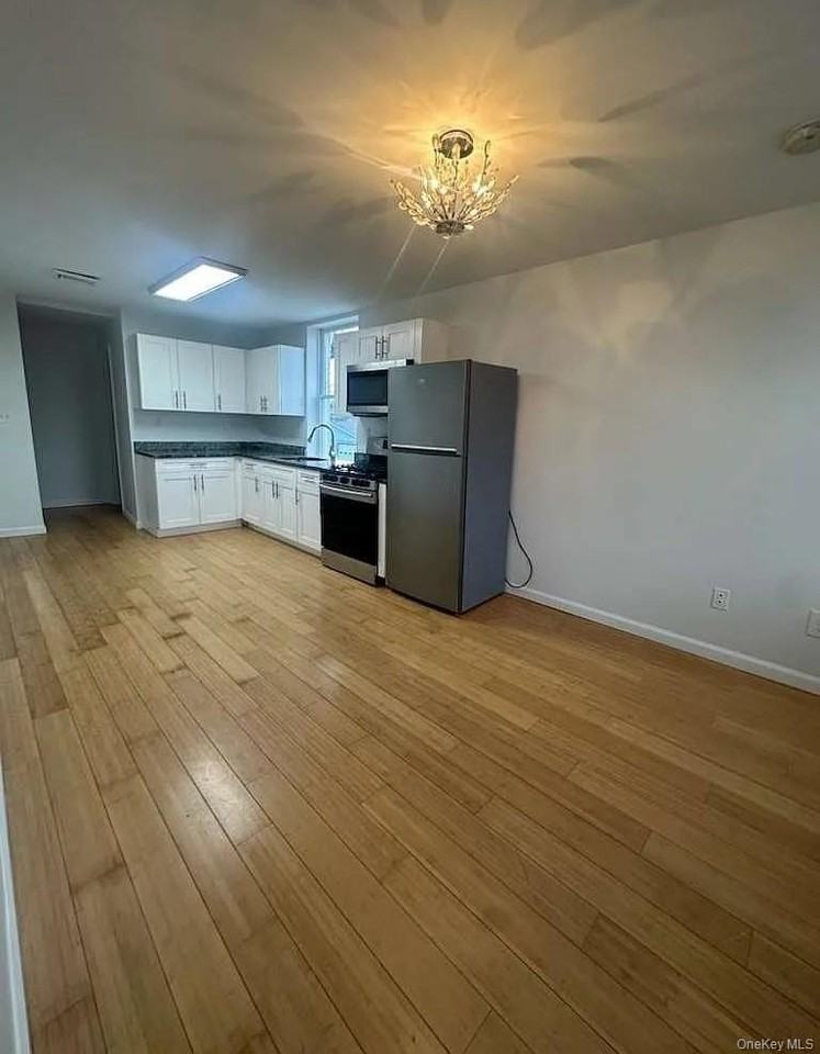 51 Greenwich Ave Ste 2 - Photo 6 of 13