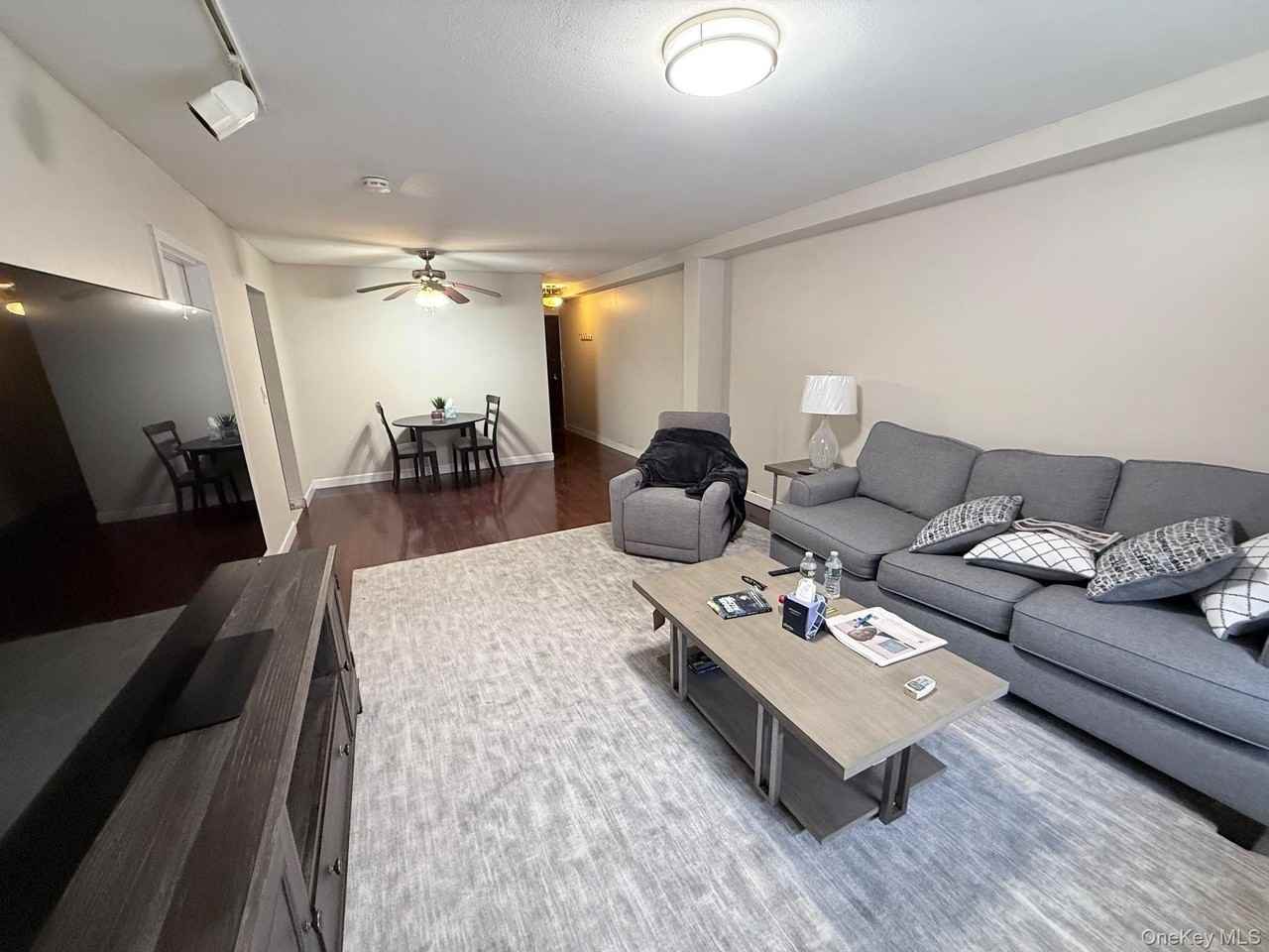530 Hudson Ave #A3 - Photo 3 of 6