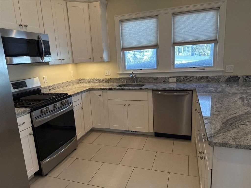 14 Chapel St Unit 1 - Photo 7 of 24