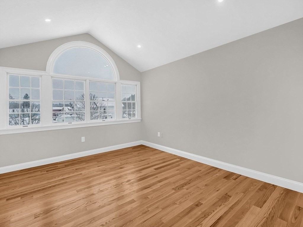 97 Great Rd Unit 6 - Photo 5 of 20