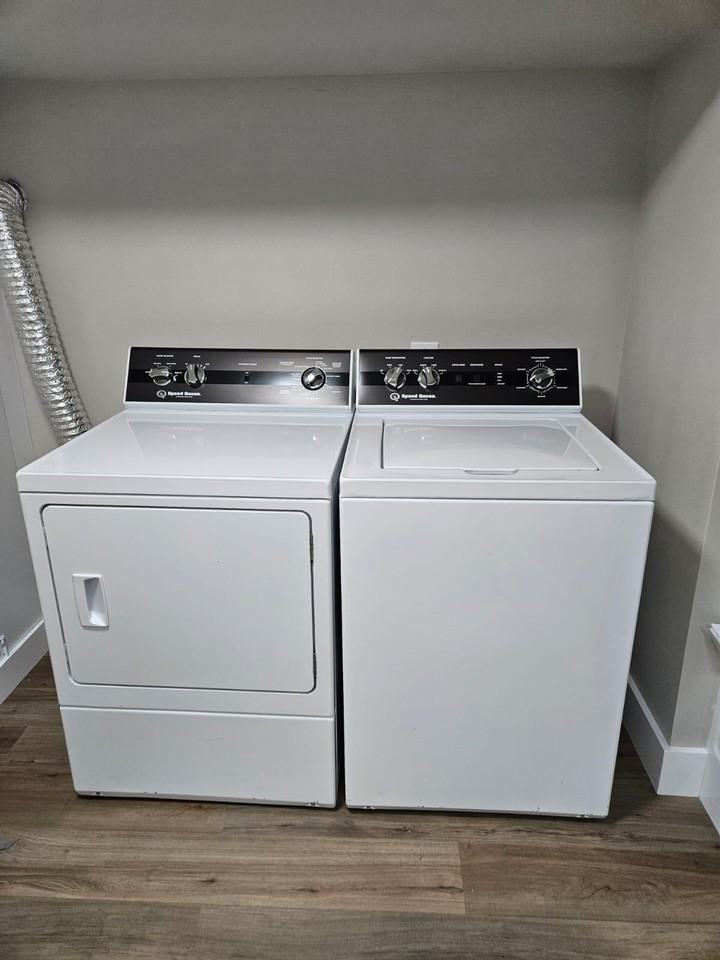 Harmony Pl Sw - Photo 3 of 9