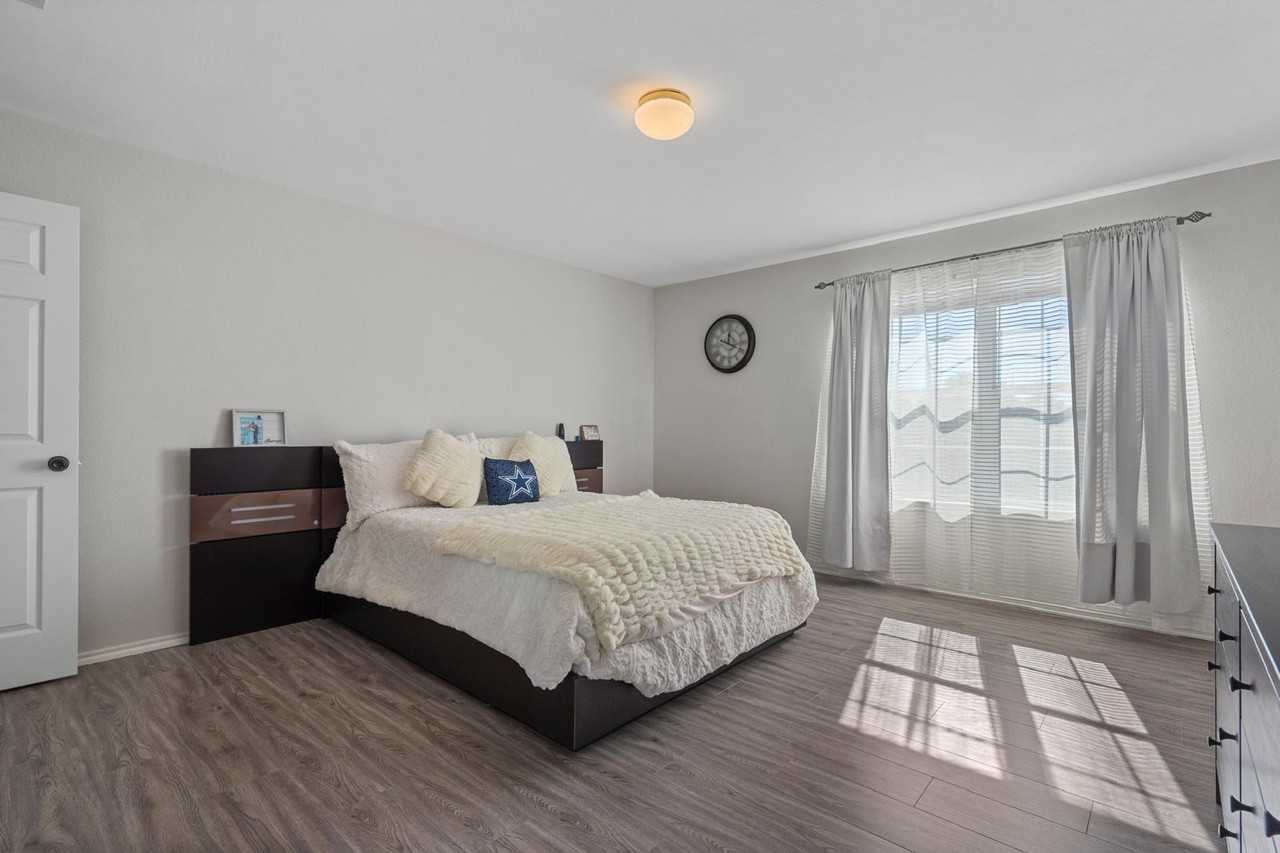 Rinehardt St - Photo 3 of 7