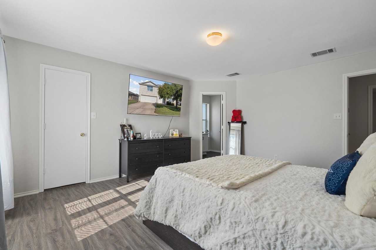 Rinehardt St - Photo 6 of 7