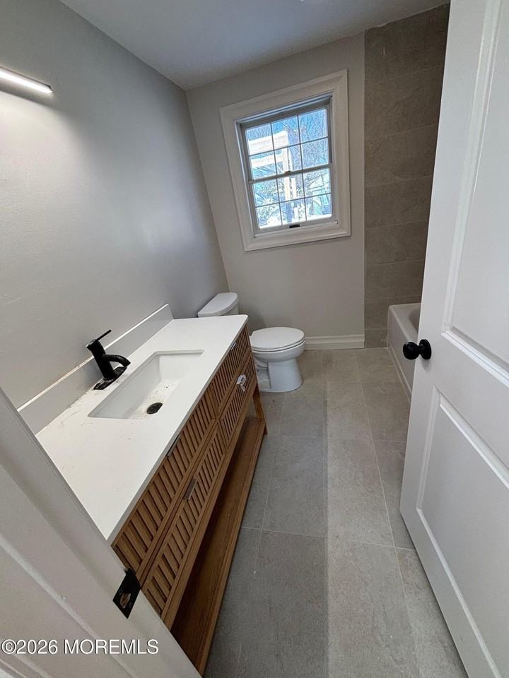 1701 Tamiami Rd - Photo 6 of 17