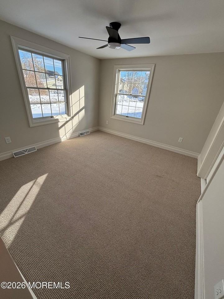 1701 Tamiami Rd - Photo 7 of 17