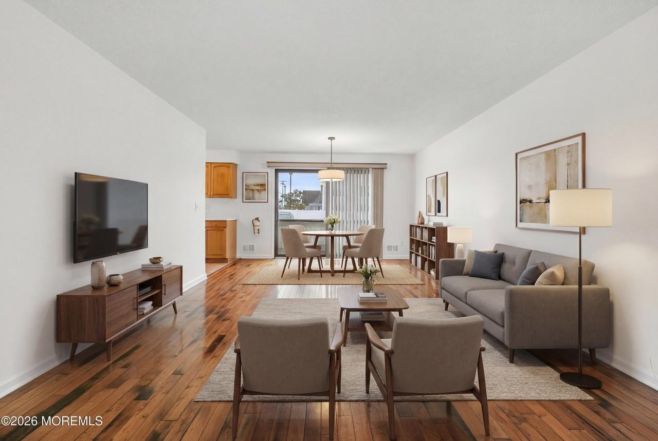 2230 Bridge Ave Apt 20 - Photo 4 of 24