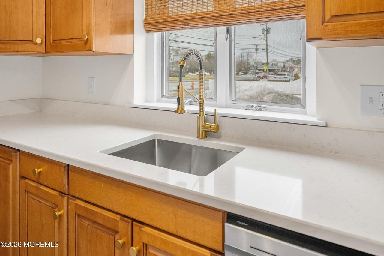 2230 Bridge Ave Apt 20 - Photo 7 of 24