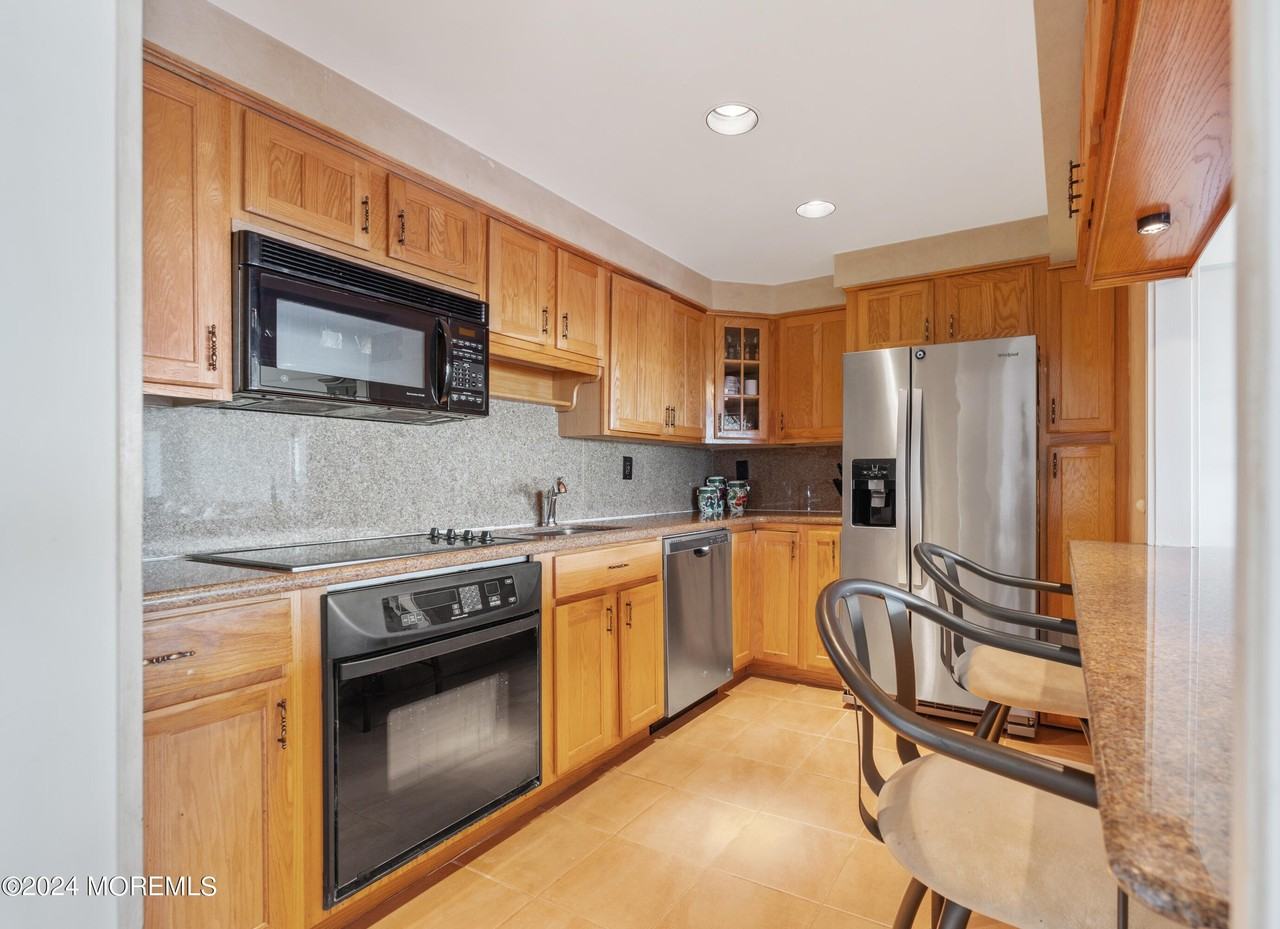 45 Ocean Ave Unit 6g - Photo 7 of 16