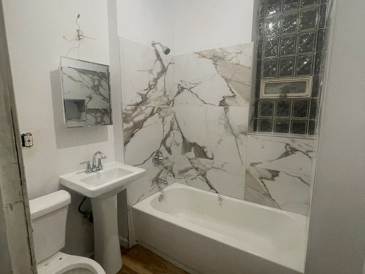 7352 S Yale Ave Unit 2 - Photo 3 of 7