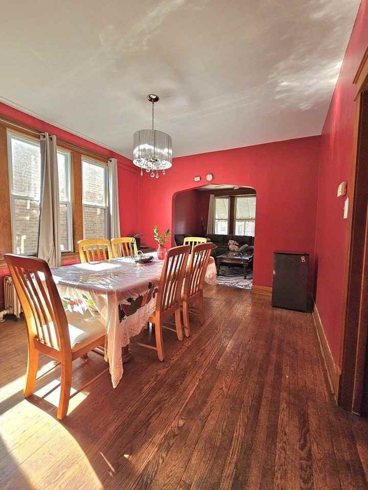 1515 S 57th Ct - Photo 2 of 14