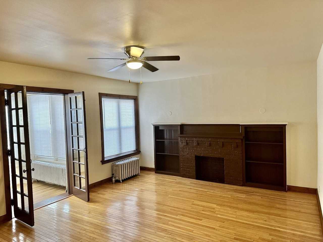 857 W Lawrence Ave #1E - Photo 2 of 20