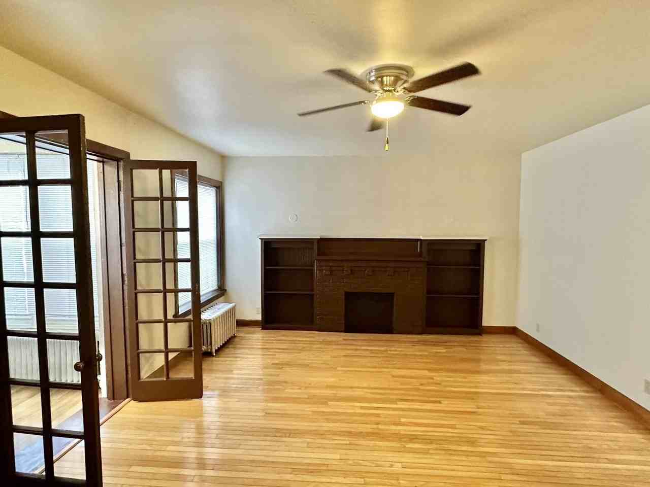 857 W Lawrence Ave #1E - Photo 3 of 20