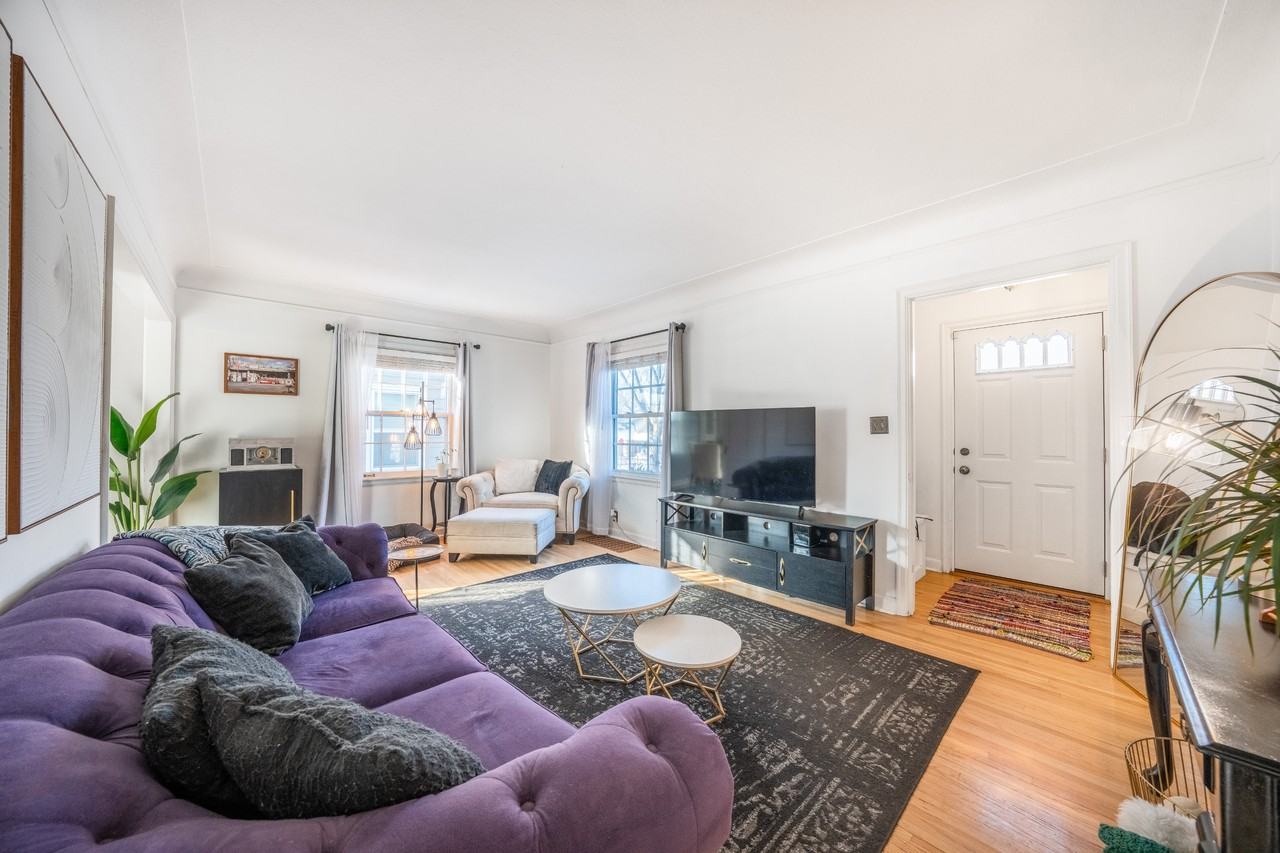 4249 18th Ave S #1 - Photo 3 of 17