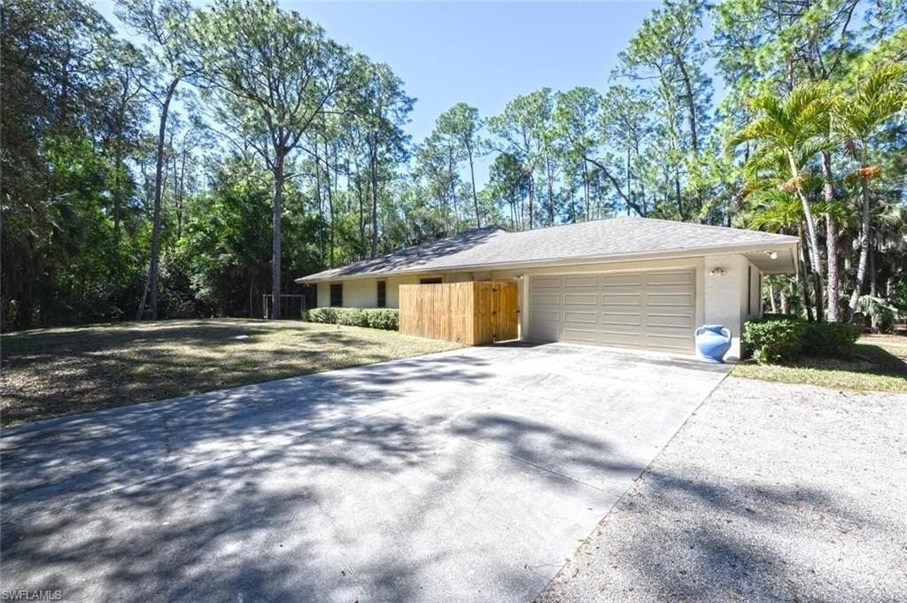 5356 Sycamore Dr - Photo 2 of 20