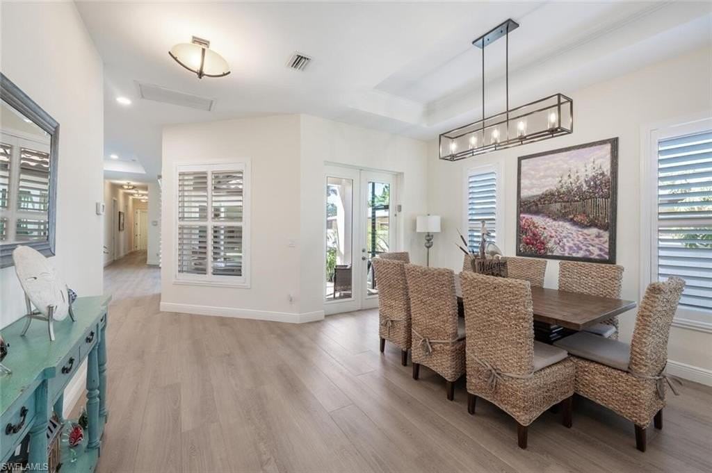 730 95th Ave N - Photo 4 of 27