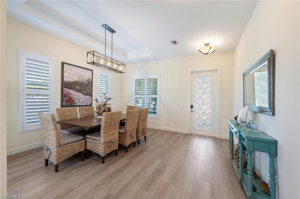 730 95th Ave N - Photo 6 of 27