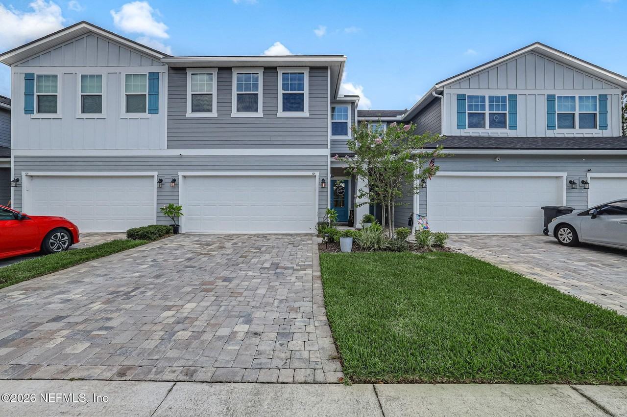 124 Pine Bluff Dr - Photo 2 of 50