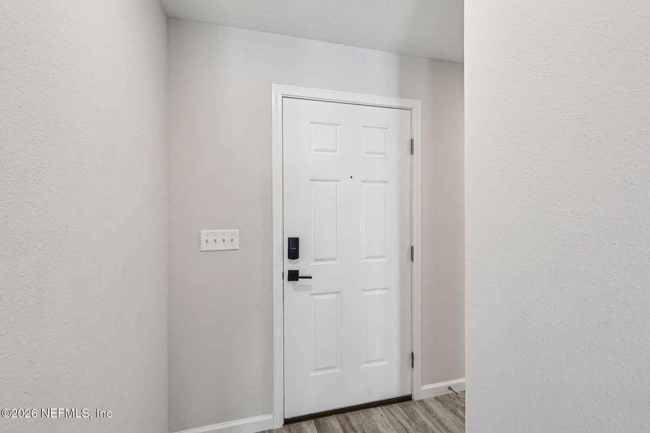 5453 Wabash Blvd - Photo 3 of 28