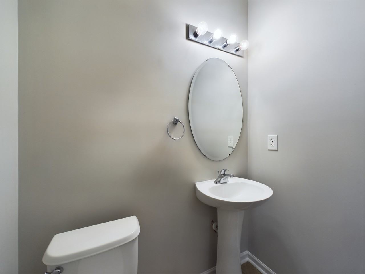 12006 Royal Castle Ct #1 - Photo 5 of 18