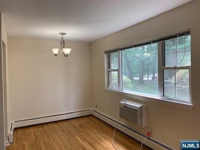 208 Washington Dr - Photo 3 of 11