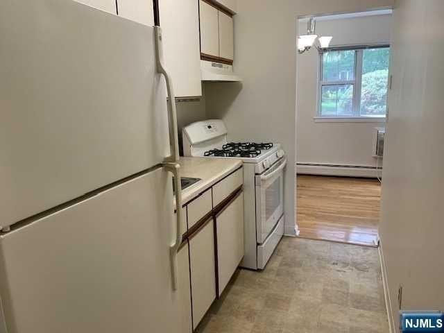 208 Washington Dr - Photo 6 of 11