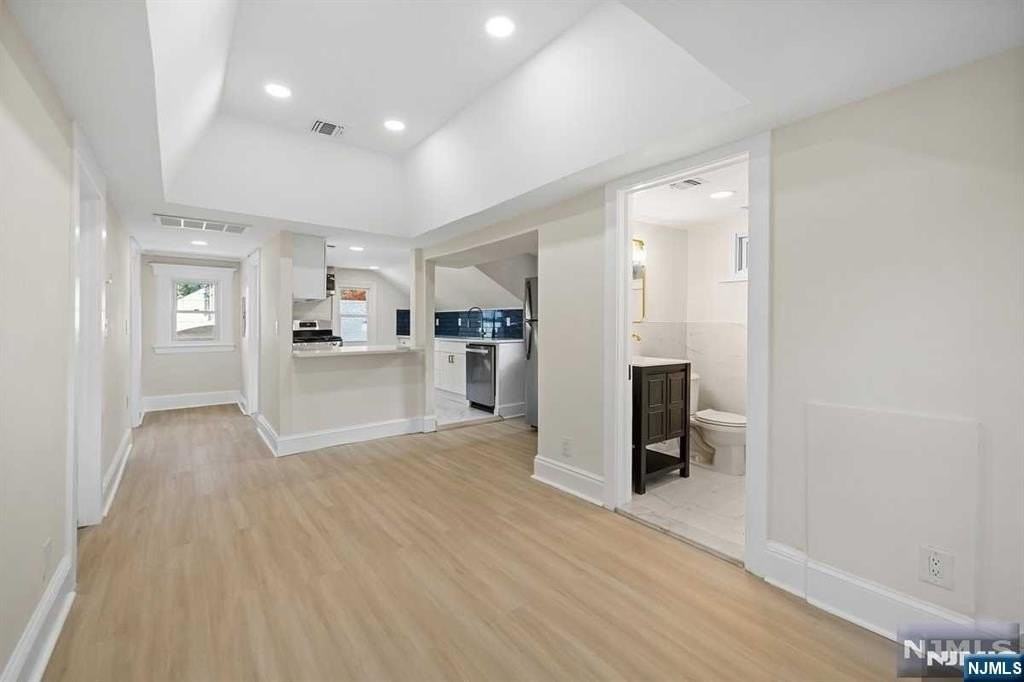 101 Southern Pkwy - Photo 3 of 11