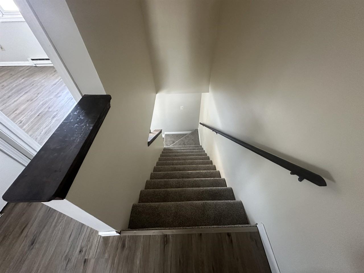 9 Tucker Shore Rd - Photo 5 of 11