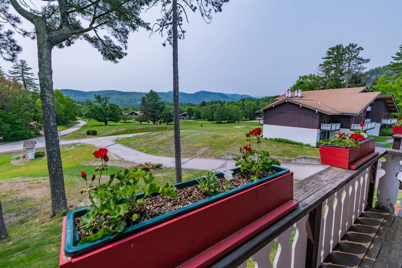 18-11 Bunker Lane - Photo 3 of 41