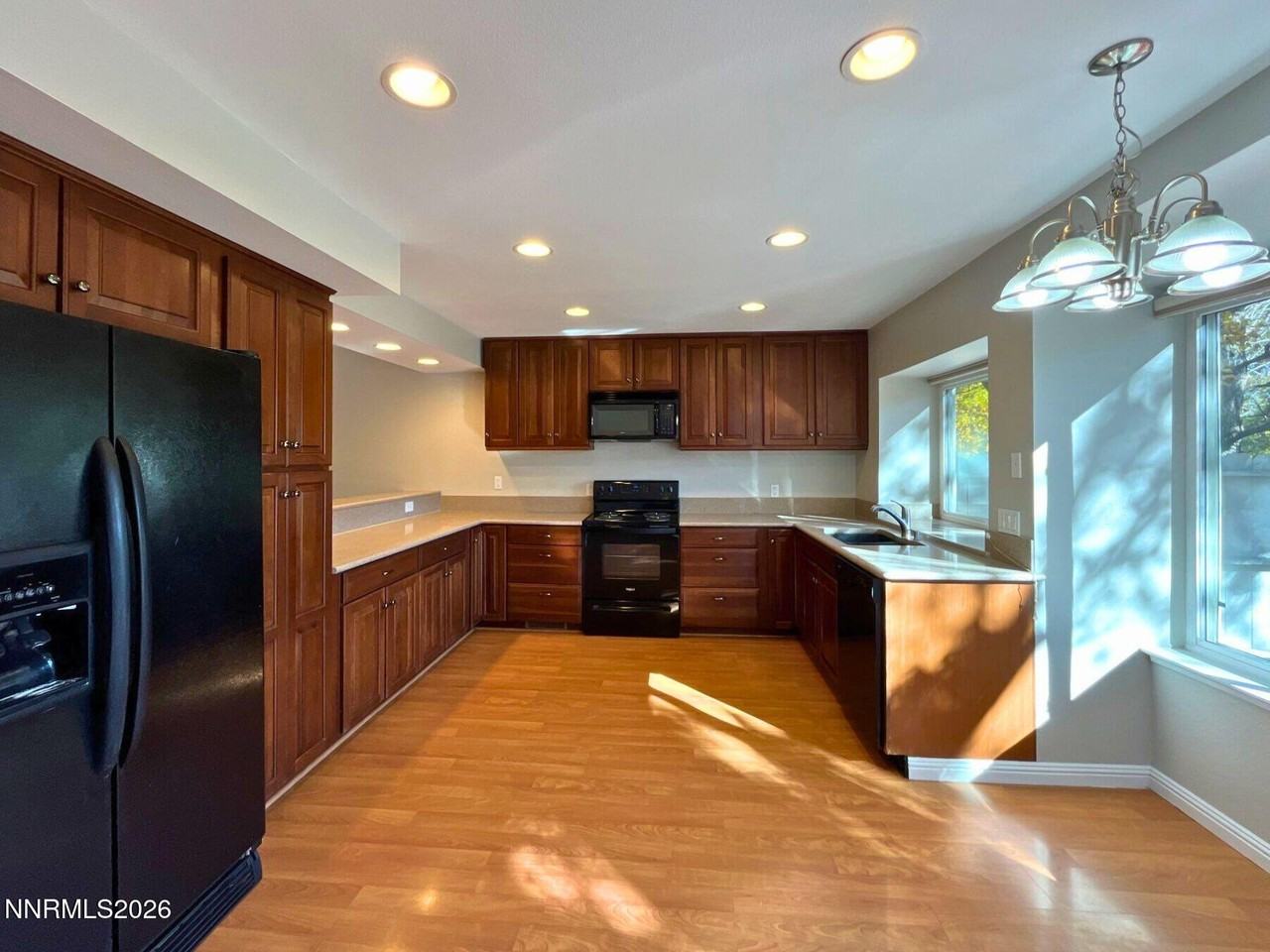 2624 Alpine Creek Rd - Photo 6 of 26