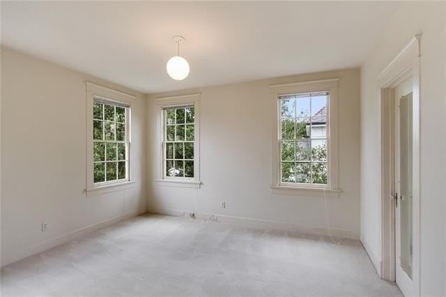 5512 Saint Charles Ave - Photo 6 of 15