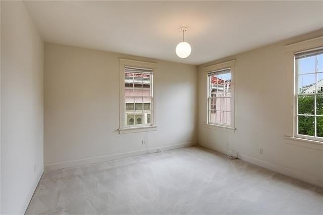 5512 Saint Charles Ave - Photo 7 of 15