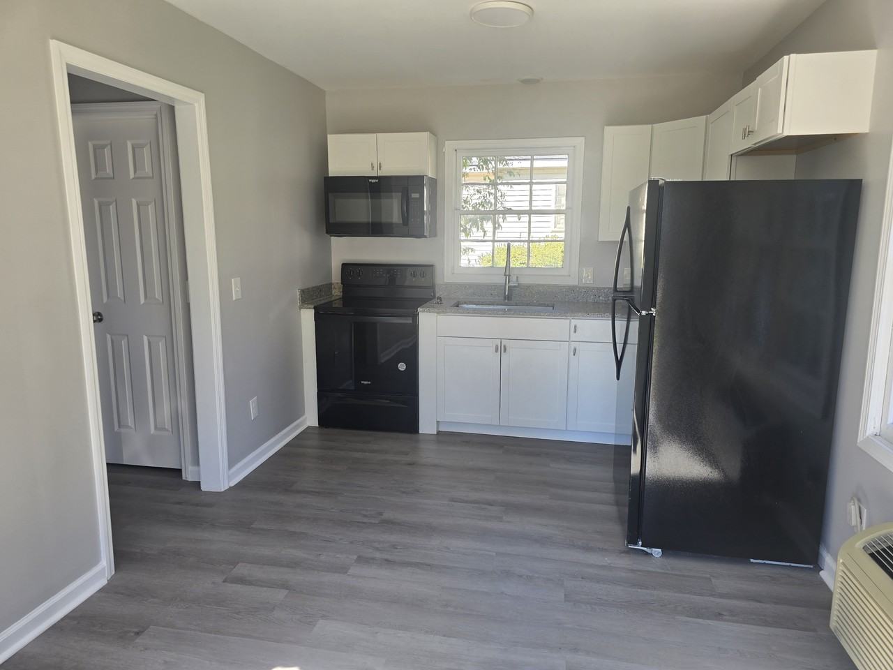 838 Northside Dr E #2 - Photo 2 of 8